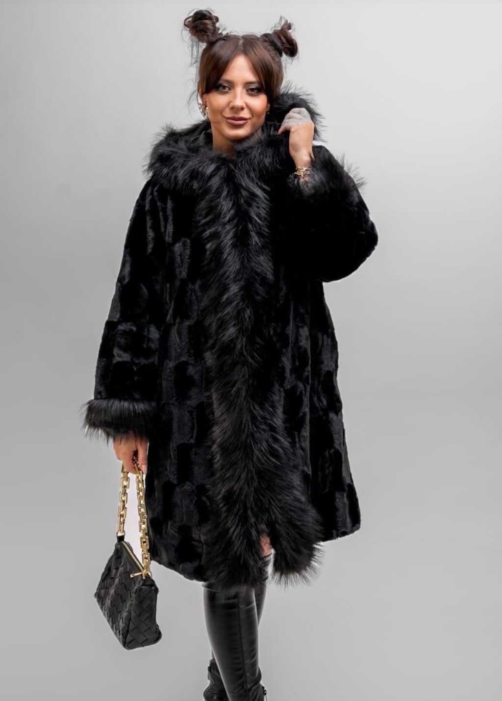 Cappotto Elif-Cappotto lungo in eco pelliccia